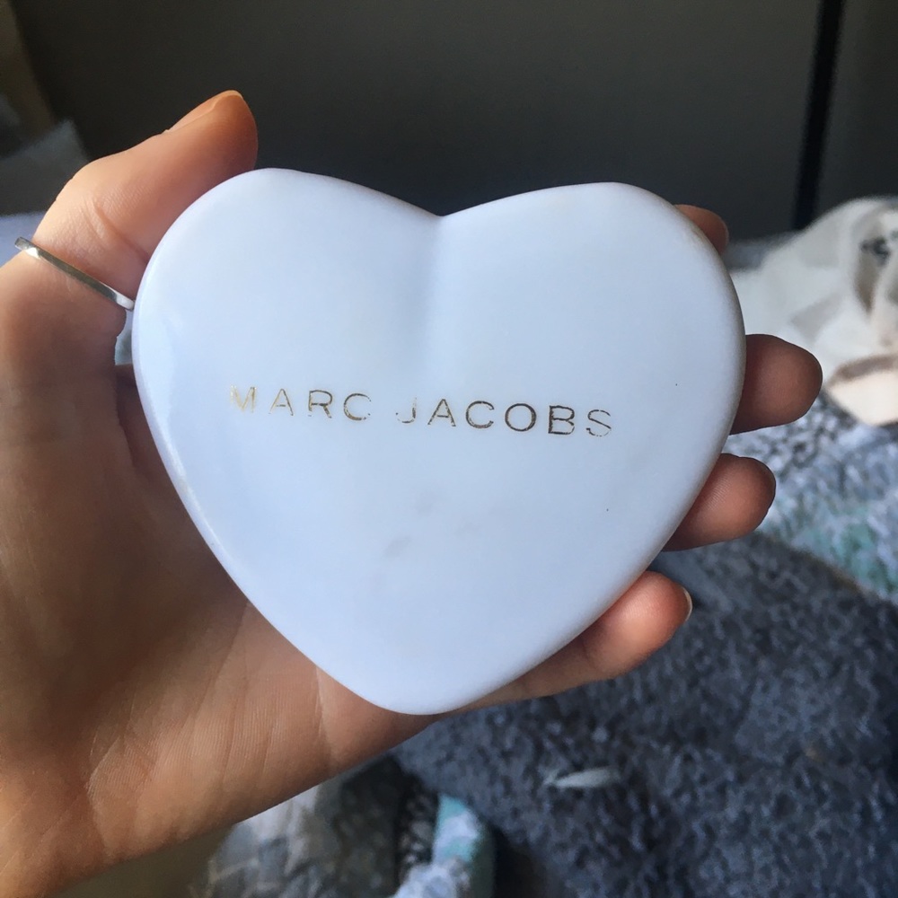 Vintage Marc Jacob’s heart compact!